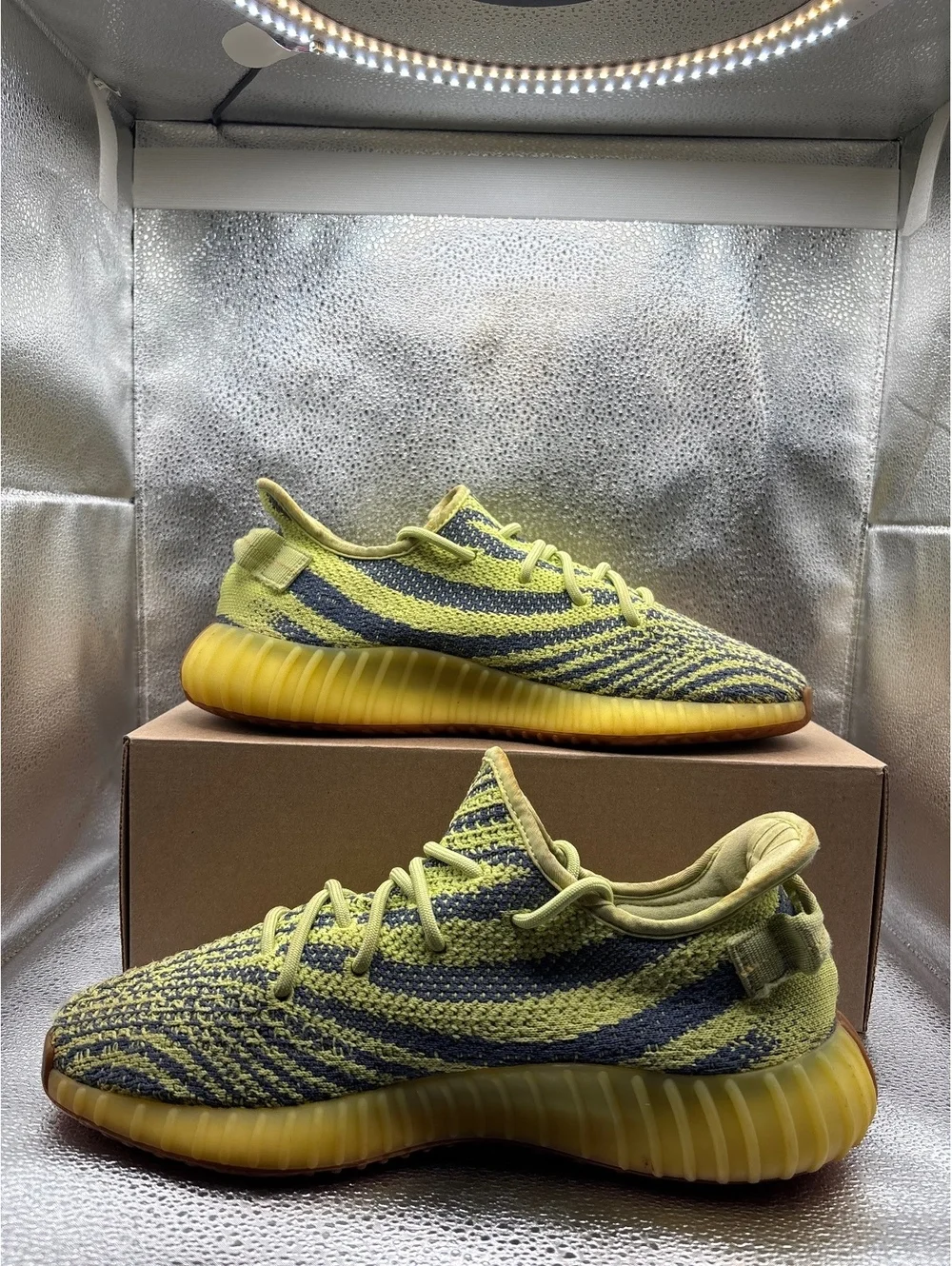 Adidas Yeezy boost 350 V2 semi frozen